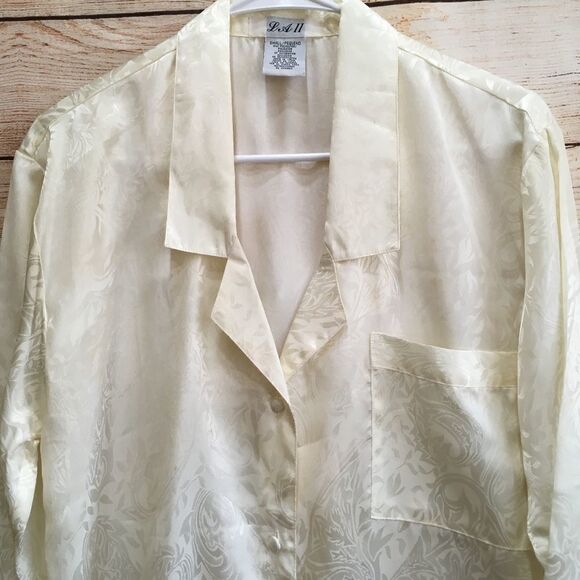 NEW WITH TAGS VINTAGE LA II SLEEP SHIRT IN CREAM‎ - Picture 2 of 8